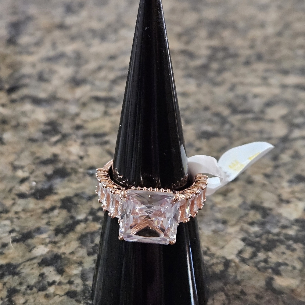 Bomb Party RG82645 "Shimmering Solstice" Diamond Cubic Zirconia Sz 7